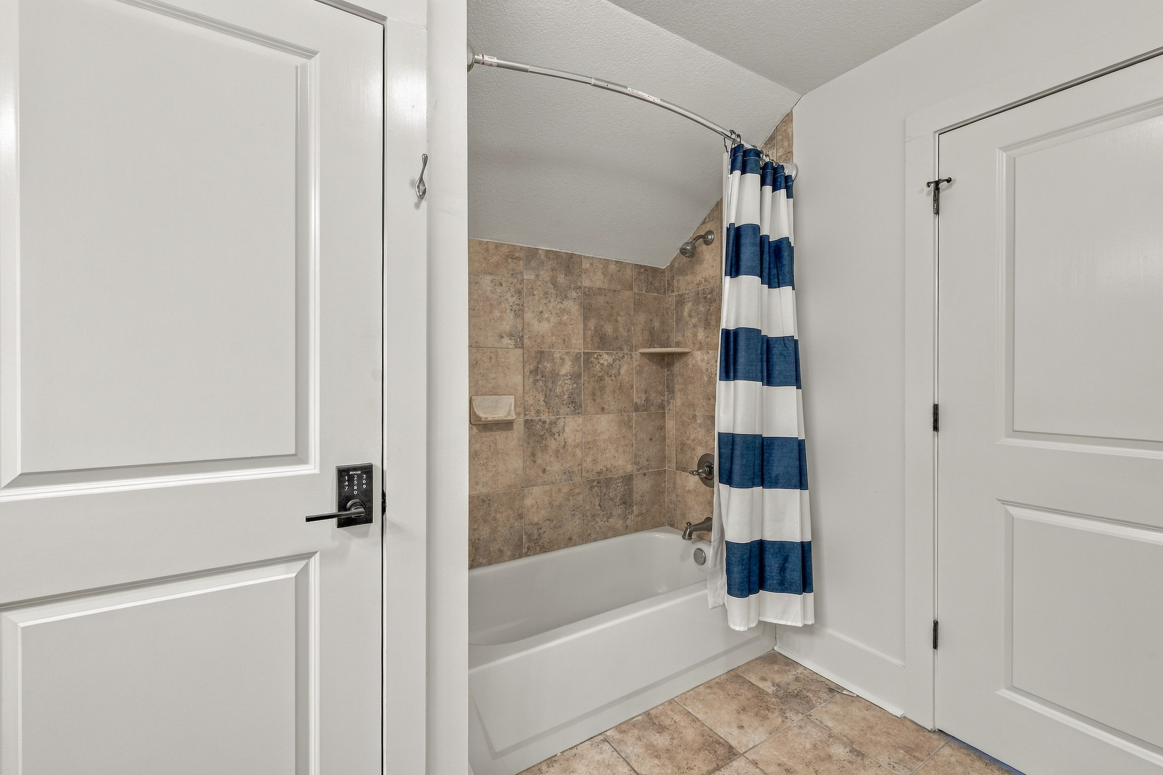 148 Edgewood Court image 27